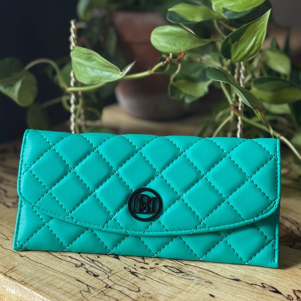 NWT Badgley Mischka Diamond Quilted Vegan Leather Long Wallet in Teal (Green)